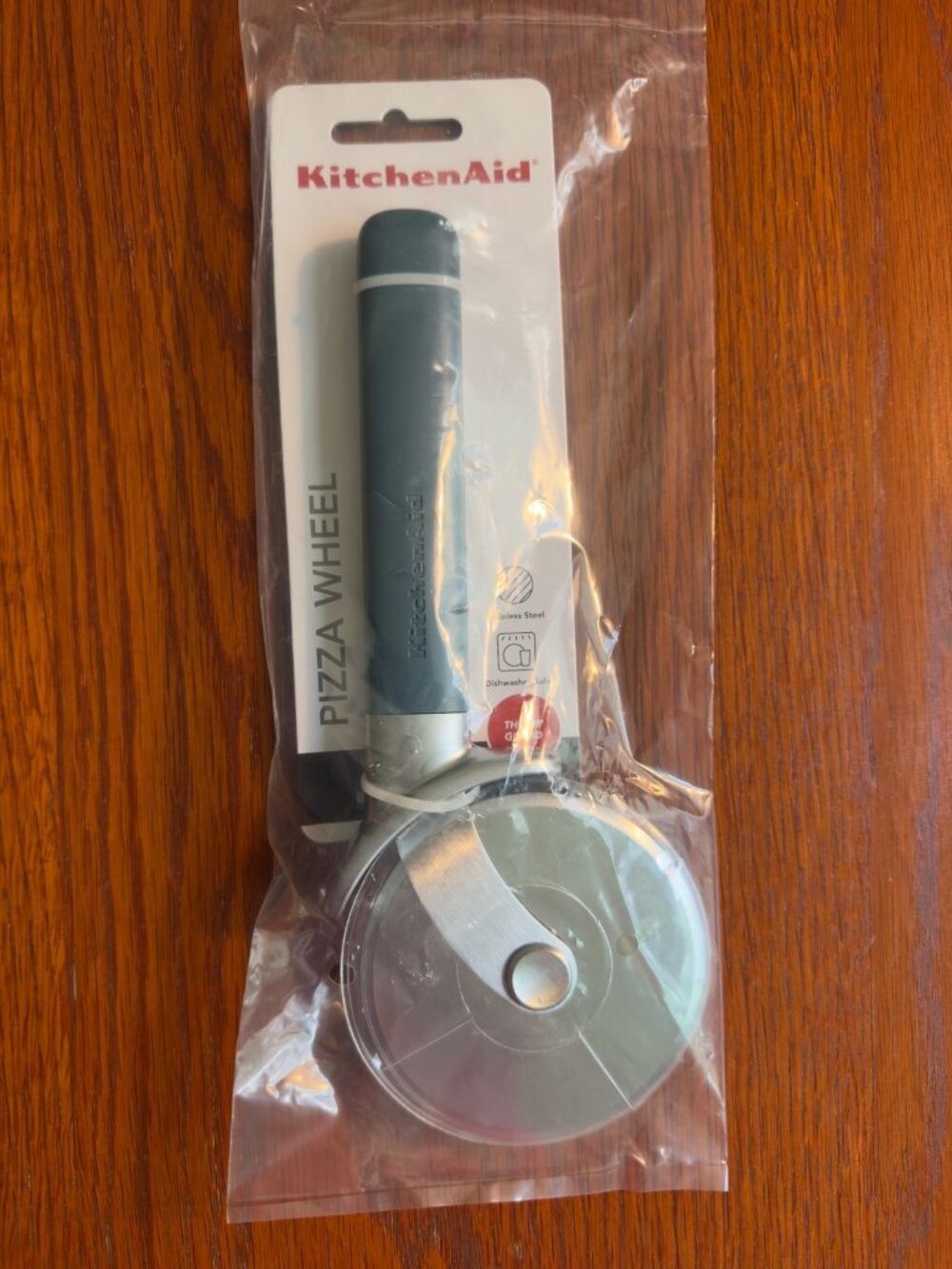 KitchenAid Stainless Steel Pizza Wheel Cutter Agave NWT